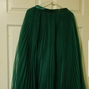 Pleated skirt